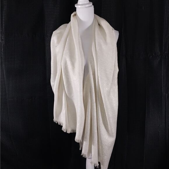 NWT! MARCUS ADLER NEW YORK! SILVER EMBROIDERED CREAM SCARF, WRAP, LARGE! - Picture 5 of 10